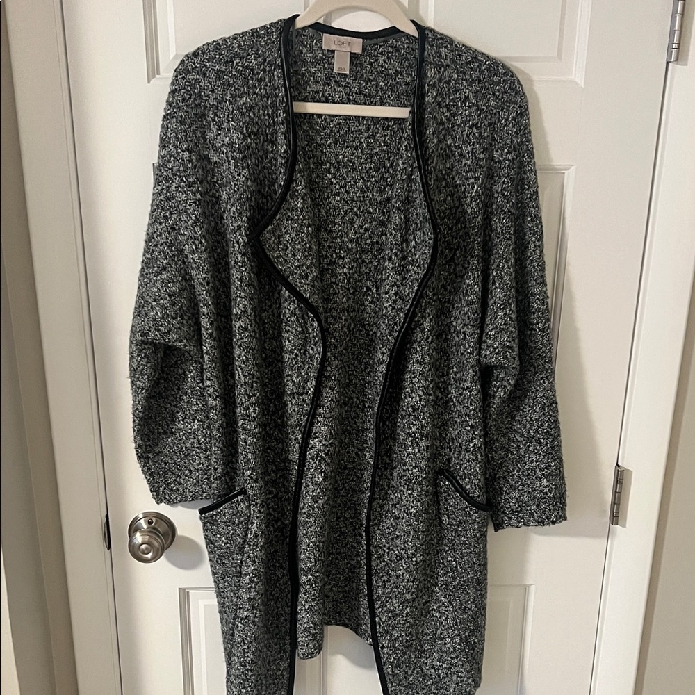 LOFT Cozy Gray Marled Long Open Cardigan faux leather trim patch pockets XS/S